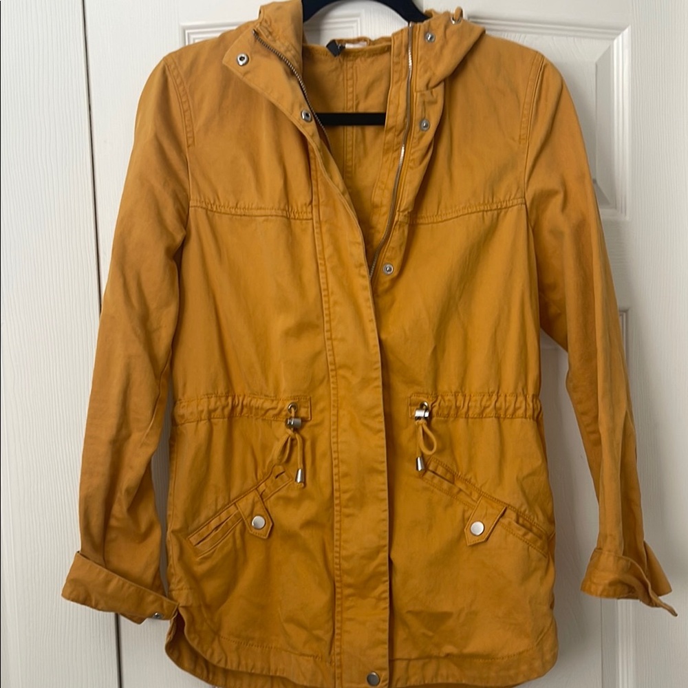Divided Yellow Utility Jacket with Hood and Drawstring Waist